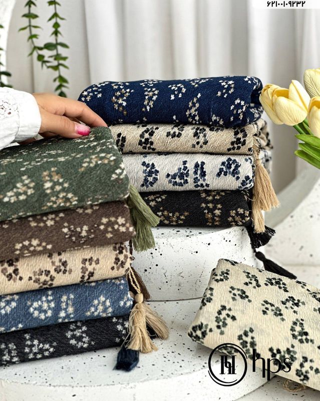 تصویر  شال موندیال پلیسه دوردوخت منگوله دار