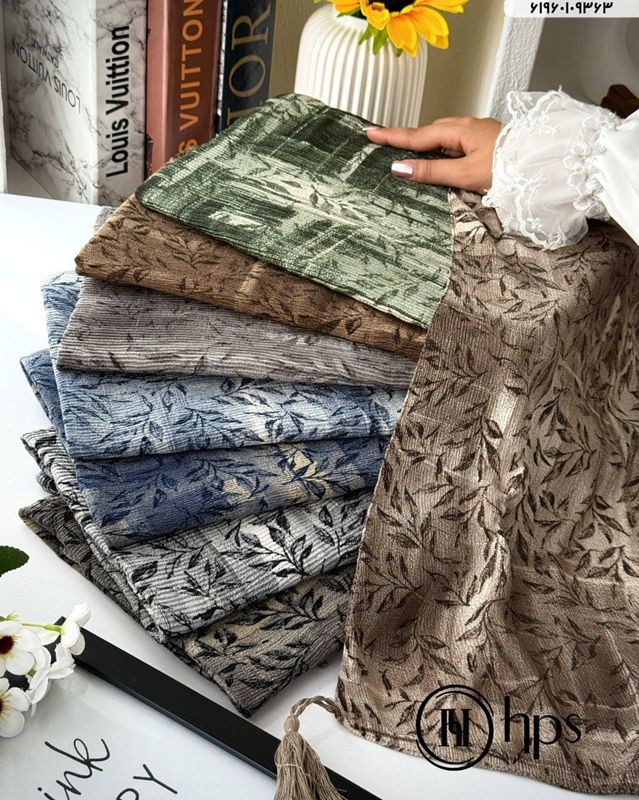 تصویر  شال سی ای اسکارف پلیسه دوردوخت منگوله دار