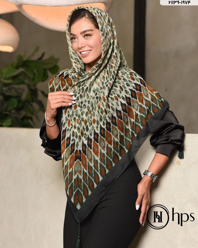 تصویر  روسری سوپرنخ دوردوخت منگوله دار 140