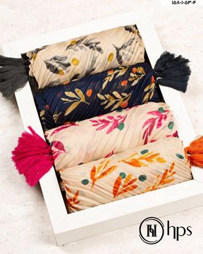 تصویر شال چاپی پلیسه دور دوخت