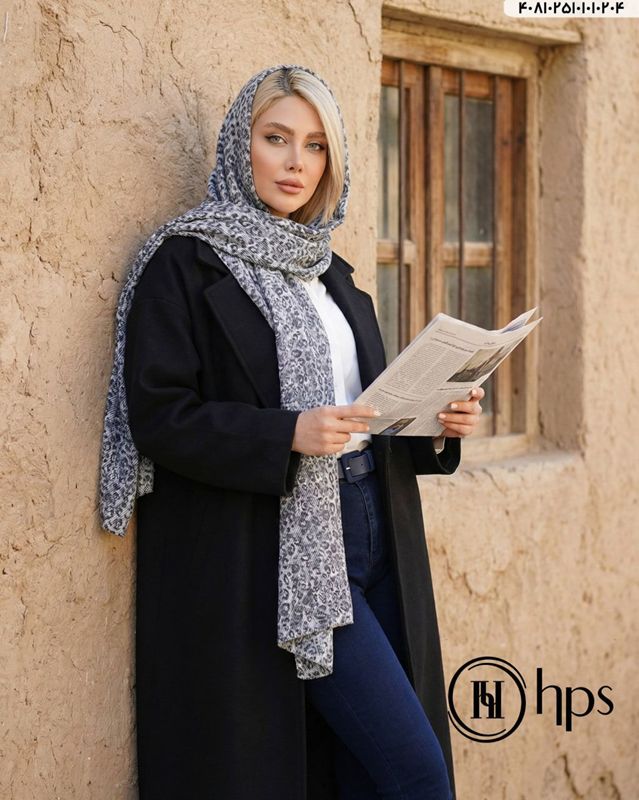 تصویر  شال رته ساتن راه راه پلیسه دور دوخت