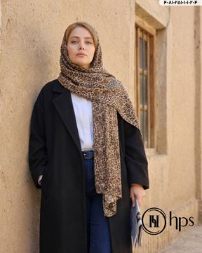 تصویر شال رته ساتن راه راه پلیسه دور دوخت